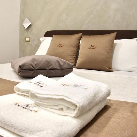 Les 3 Chambres Lecce Dış mekan fotoğraf