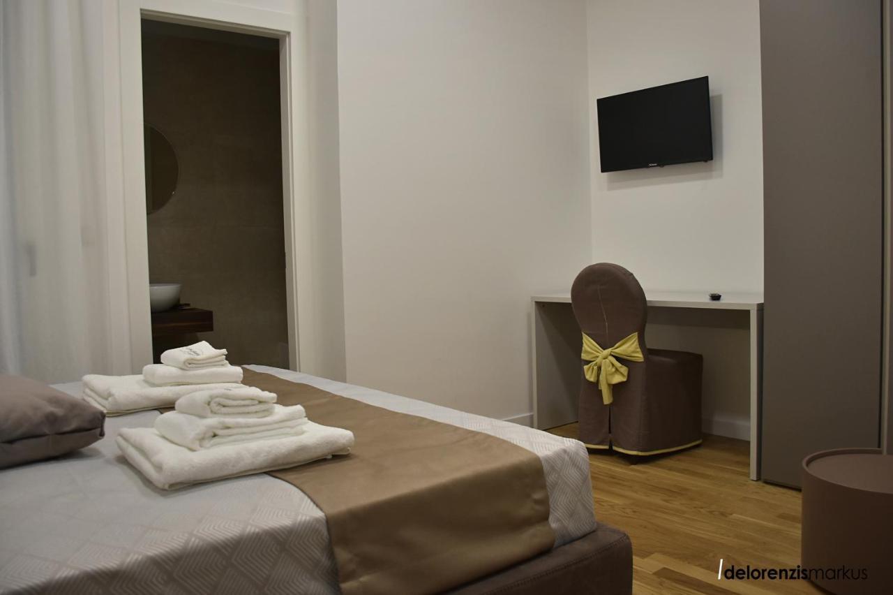 Les 3 Chambres Lecce Dış mekan fotoğraf