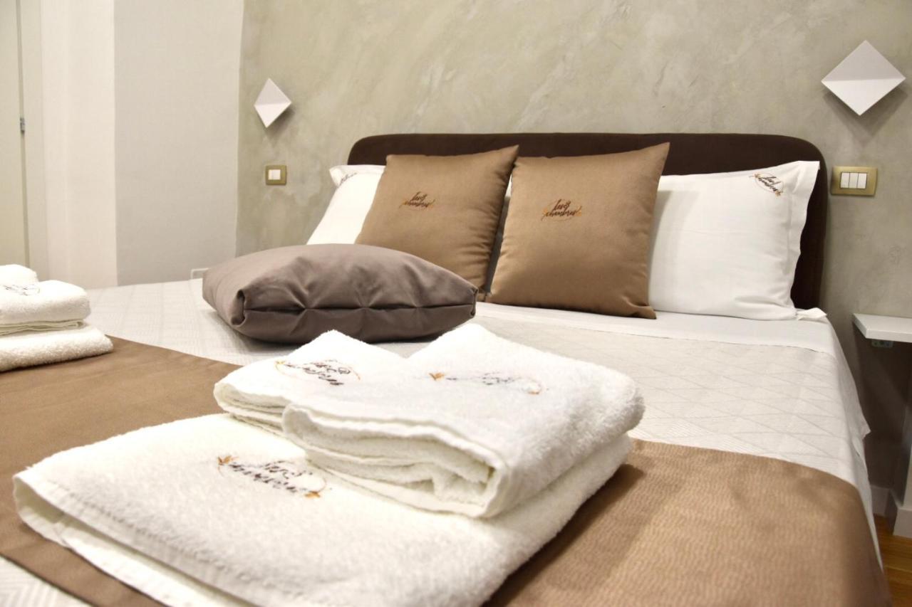 Les 3 Chambres Lecce Dış mekan fotoğraf